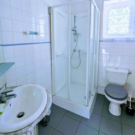 Le Diamant Bleu Proche Gare Et Thermes, Parking *