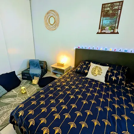 Le Diamant Bleu Apartment *