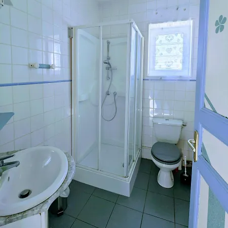 Le Diamant Bleu Proche Gare Et Thermes, Parking *